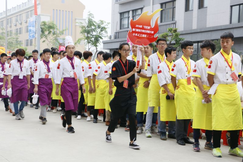 ��ȱ���⿼��ܴ�����У����������ῪĻʽ