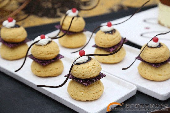 �����¶������ѧУ