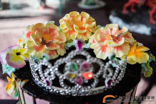 �����¶������ѧУ