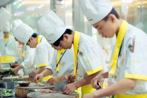 ��Ϊ��ѡ��ѧ��ʦ��