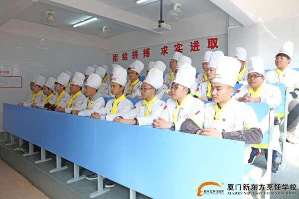 �����¶������ѧУ