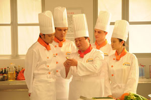 ����ƸѶϢ����ά����ţ������������޹�˾ ��ʦ/��ʦ��