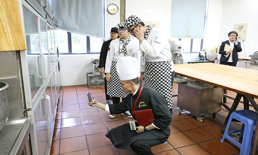 �Һ͡����ݱ��ݡ��и�Լ��