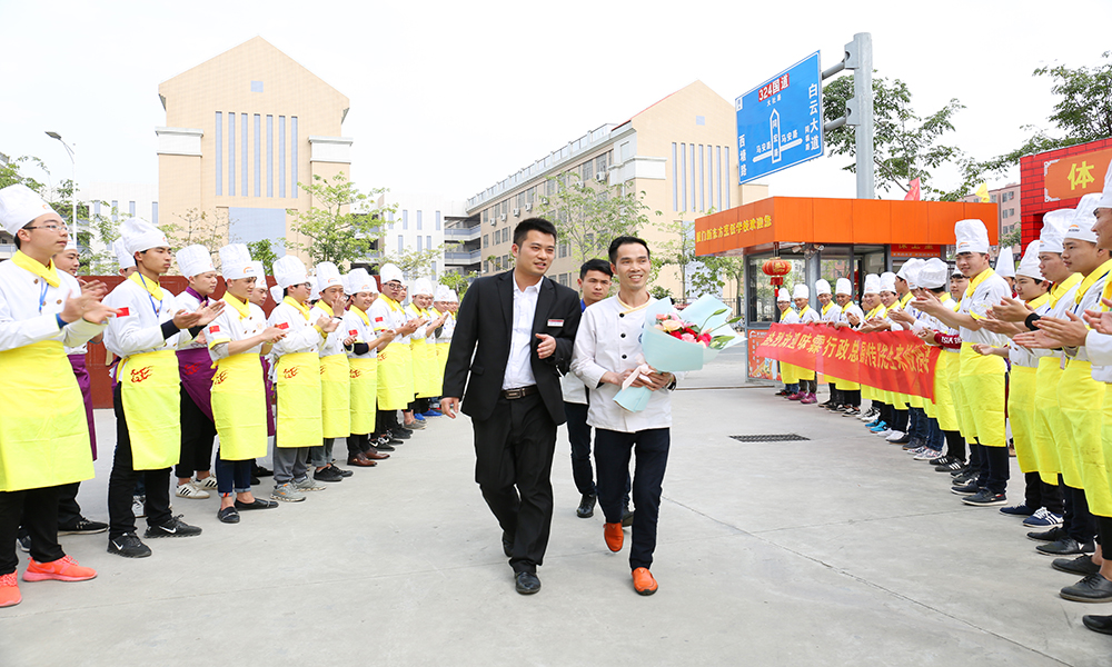 ζ�������ܳ���У�ڿ�