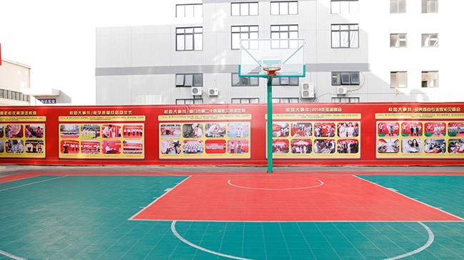 �����¶������ѧУ