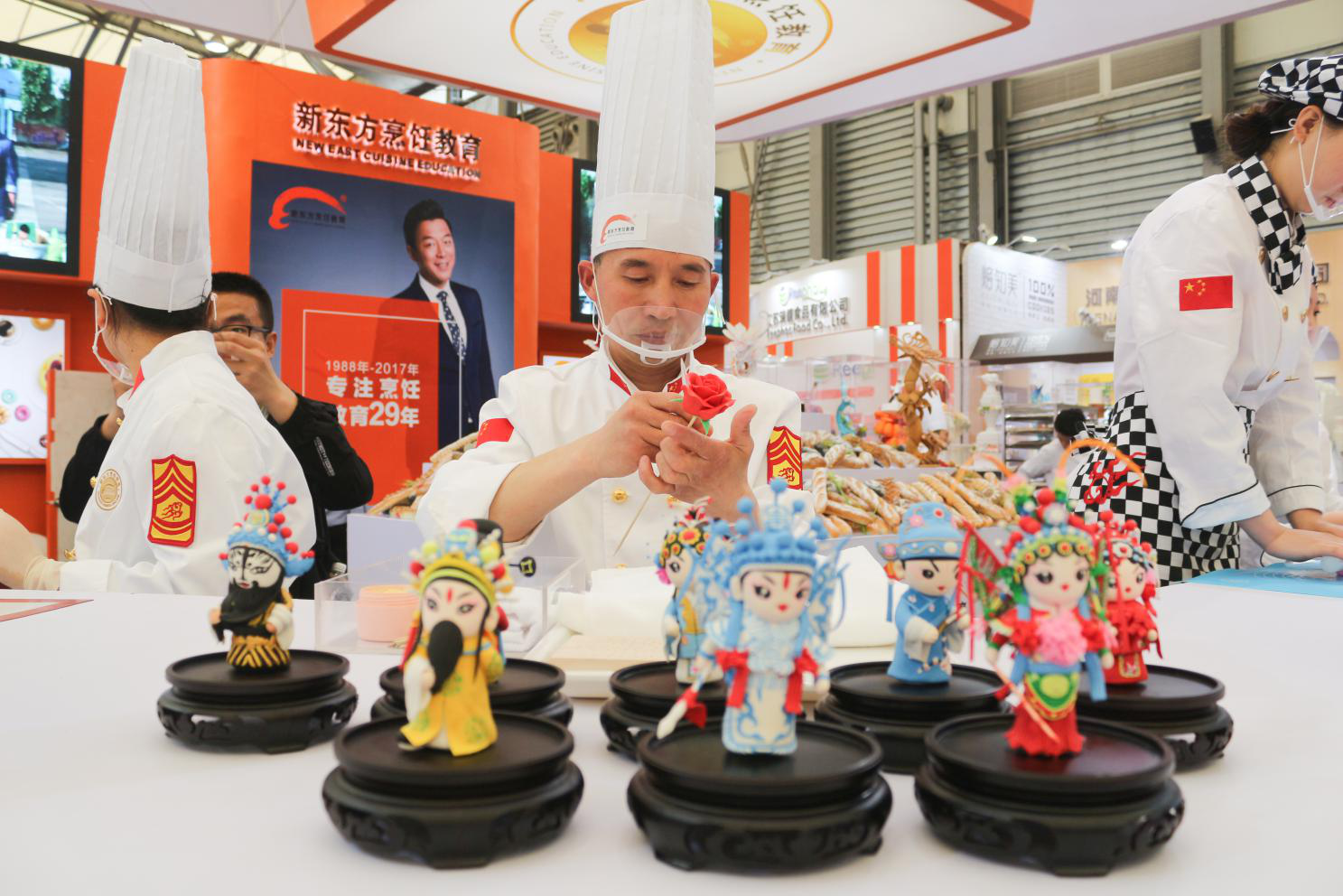 �¶����׼����ʺ決չ �ٶȵ����Ϻ�̲