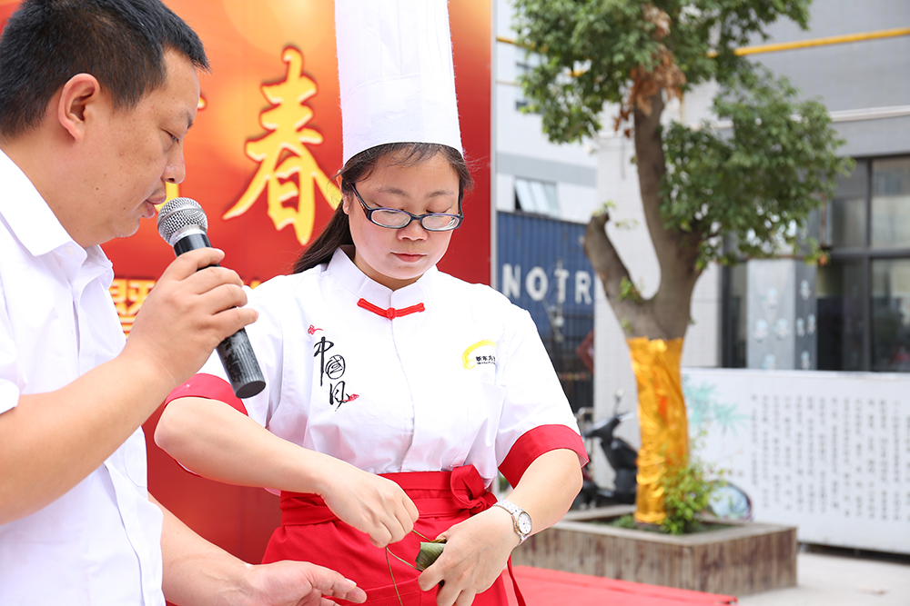 �������ַ��족����š��ա�ӭ����