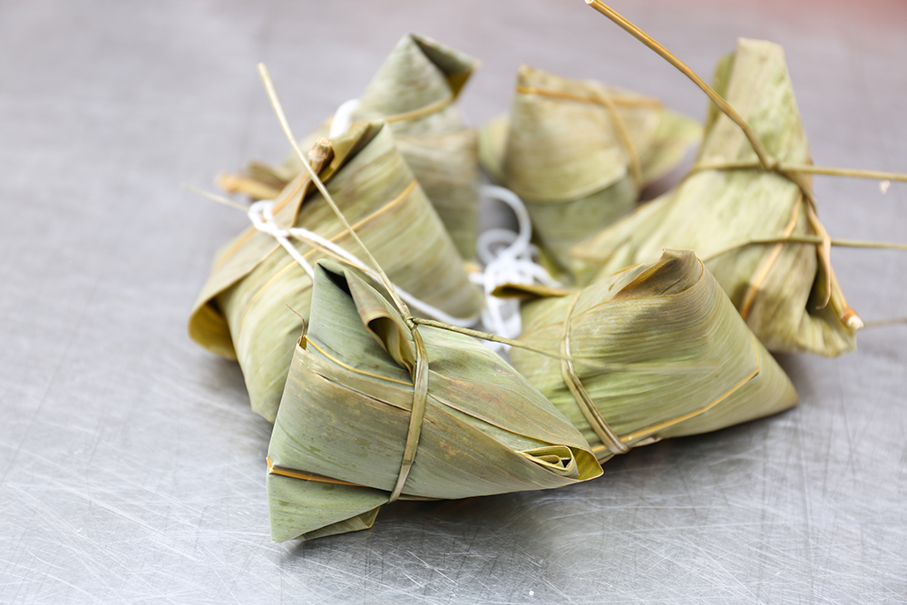 �������ַ��족����š��ա�ӭ����