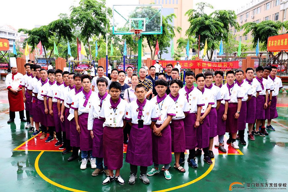 �����¶������ѧУ