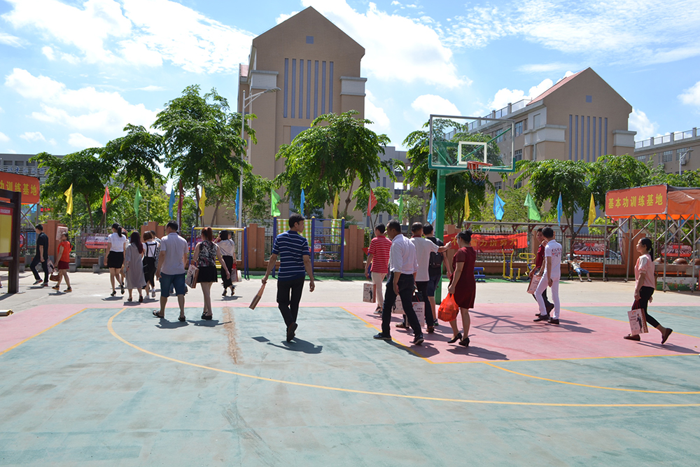 �����Ӣ����ҳ������