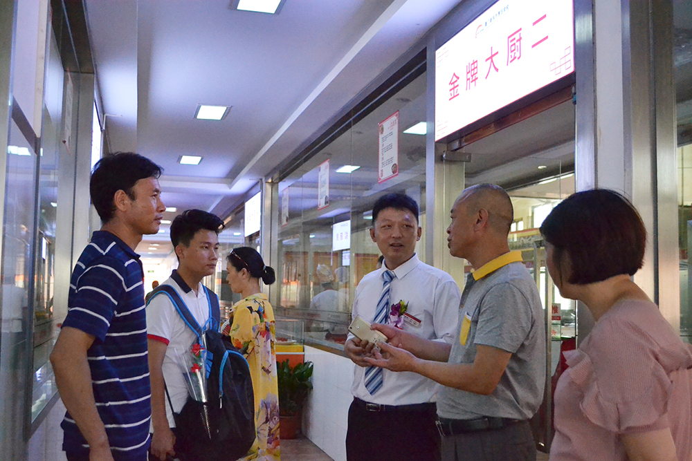 �����Ӣ����ҳ������