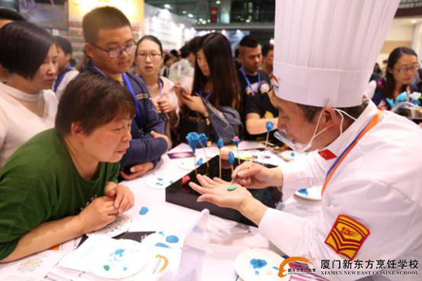 �����¶������ѧУ