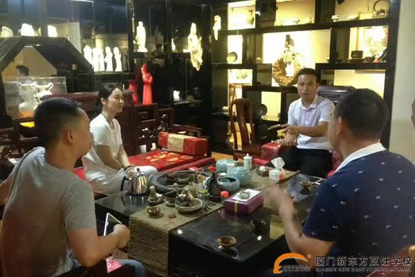 �����¶������ѧУ