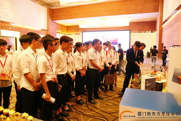 �����¶������ѧУ