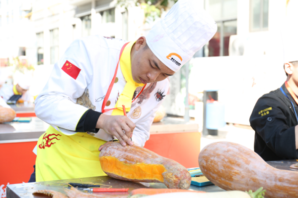 �����¶������ѧУ