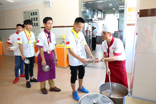 ѧУ�ػ�ѧ�� �ṩ�̶����������