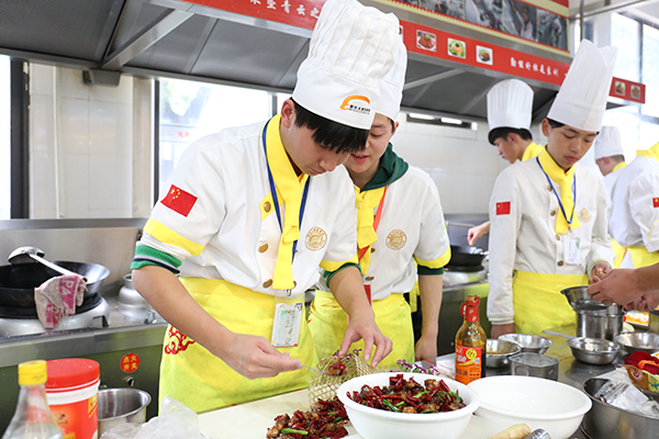 �����¶������ѧУ