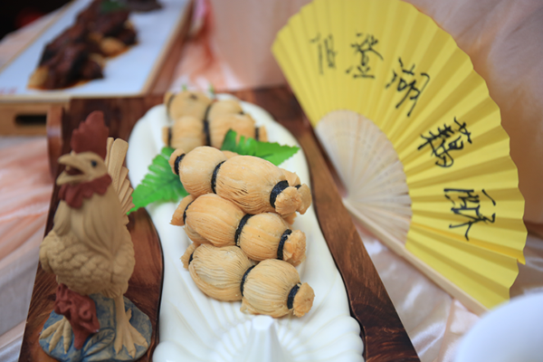 �����¶������ѧУ