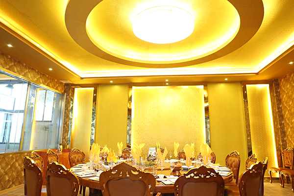 �����¶������ѧУ