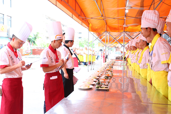 �����¶������ѧУ