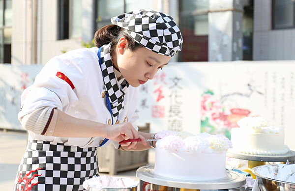 �����¶������ѧУ