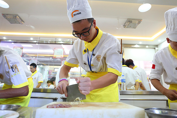 ����1702���ֽ���ح��־��Ϊһ������ĳ�ʦ��