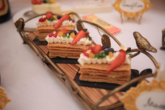 ��������