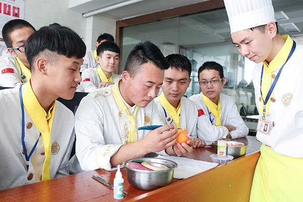 �����¶������ѧУ