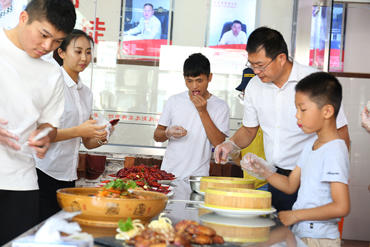 �������硤С��Ϻ��ʳ��