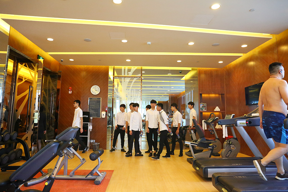 �����¶���ѧ�Ӹ�����Ļ��Ƶ�ι�ѧϰ