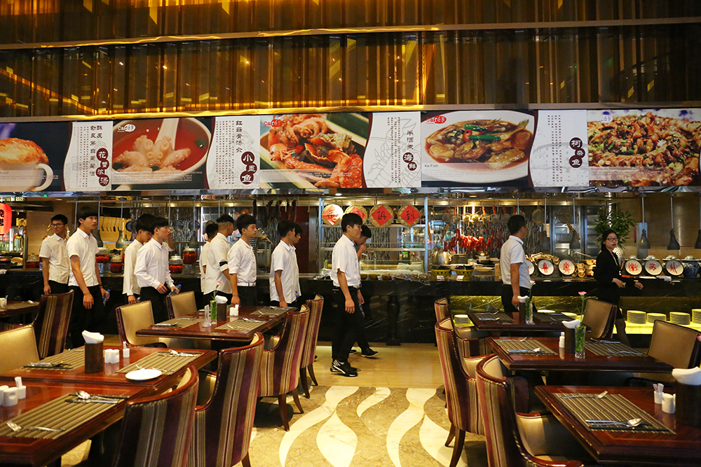 �����¶���ѧ�Ӹ�����Ļ��Ƶ�ι�ѧϰ