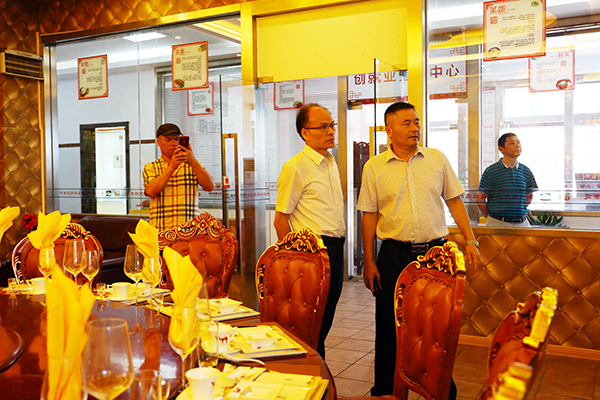 �����¶������ѧУ