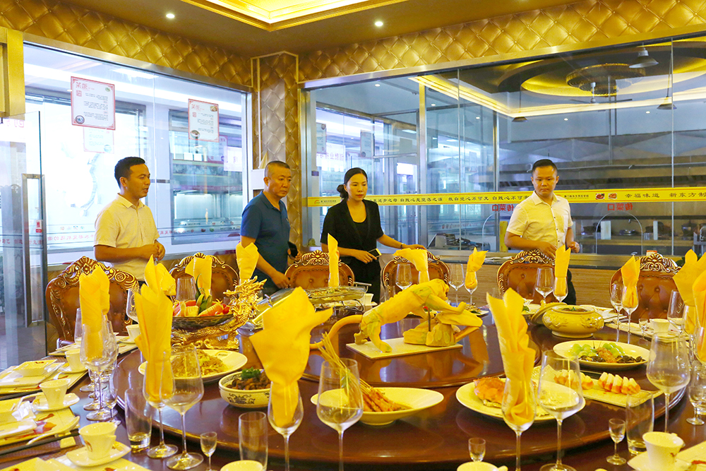 ���Ѽ����쵼��У�ιۿ���