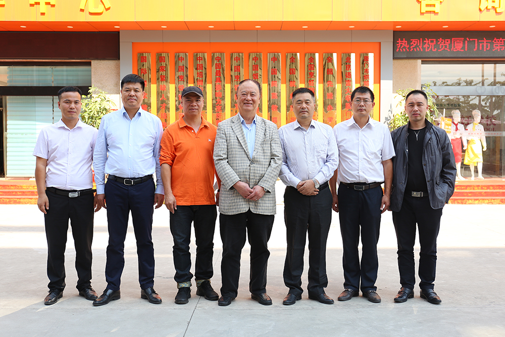 ��ҫ�ƴ�ʦ����У�ι�ָ��