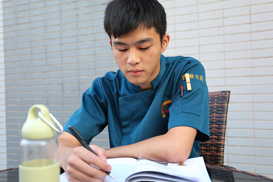 Ԭ���񣺳�Ϊ���õ��ˣ���Ϊ�Լ���ϲ��������