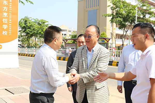 �����¶������ѧУ