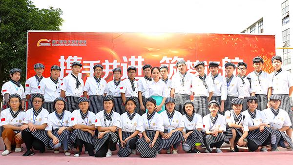 �����¶������ѧУ