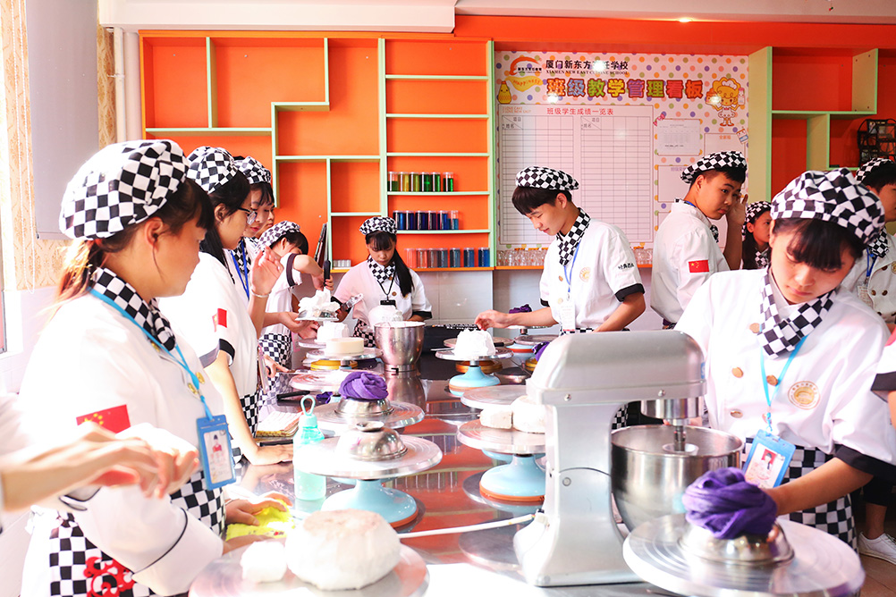 ���ʥ���ڡ���ʳҲ���