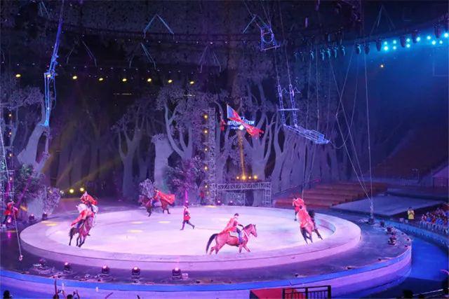 �����¶������ѧУ