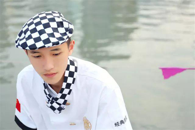 �����¶������ѧУ