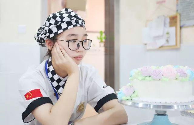 �����¶������ѧУ