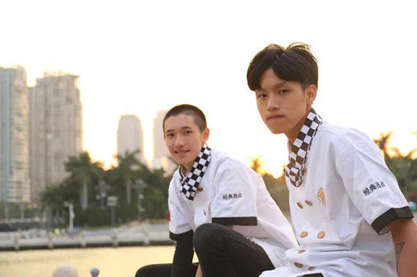 �����¶������ѧУ