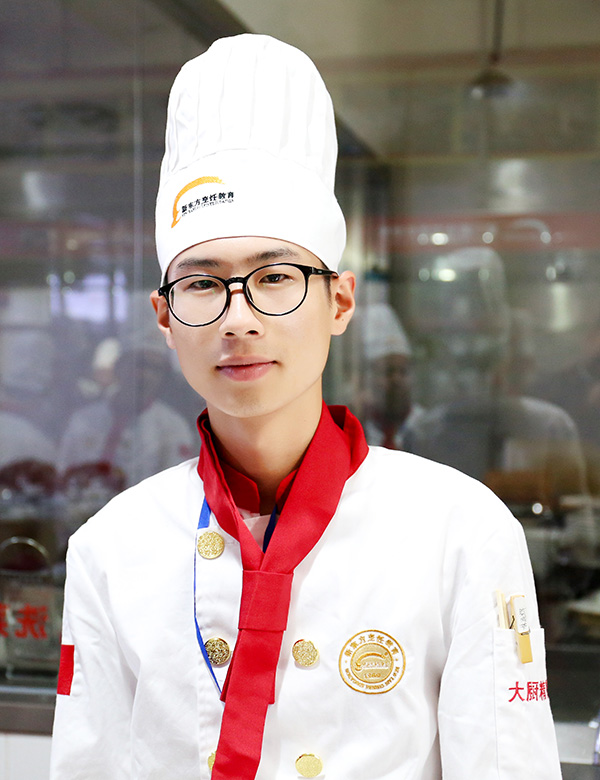 лл���ǣ��������۾�̸һ������