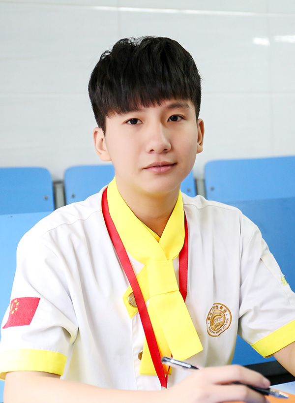 лл���ǣ��������۾�̸һ������