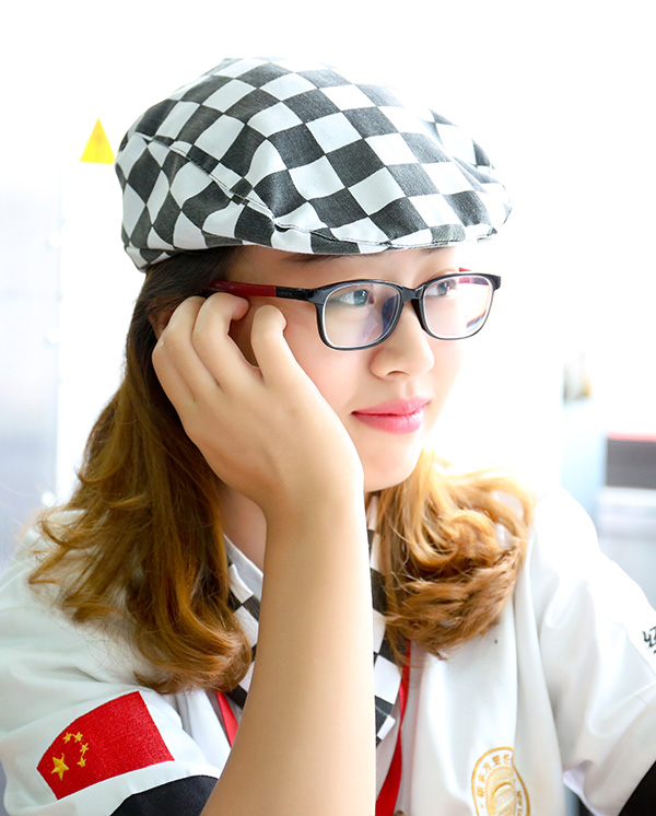 һ��С��Ů��ʦ������