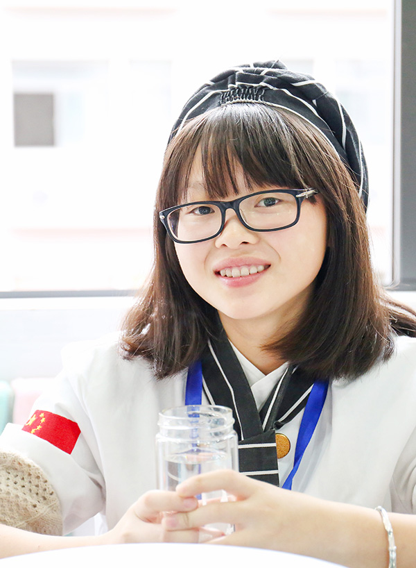 һ��С��Ů��ʦ������