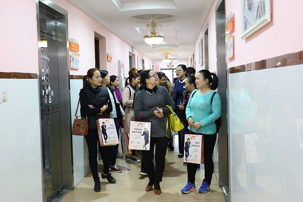 �������͹��潲��