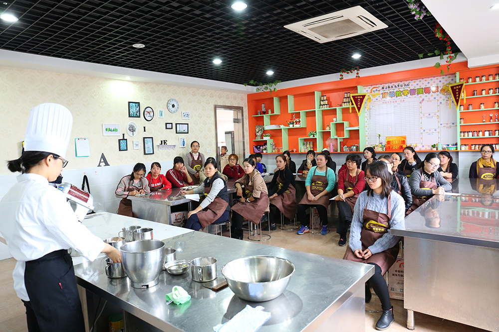 �������͹��潲��