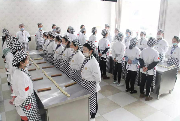 �����¶������ѧУ