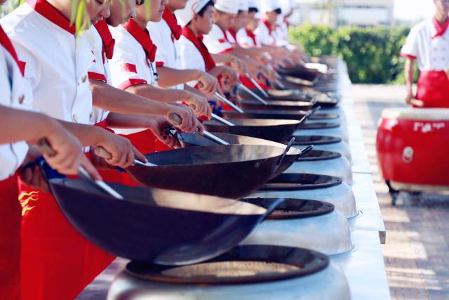 �����¶������ѧУ